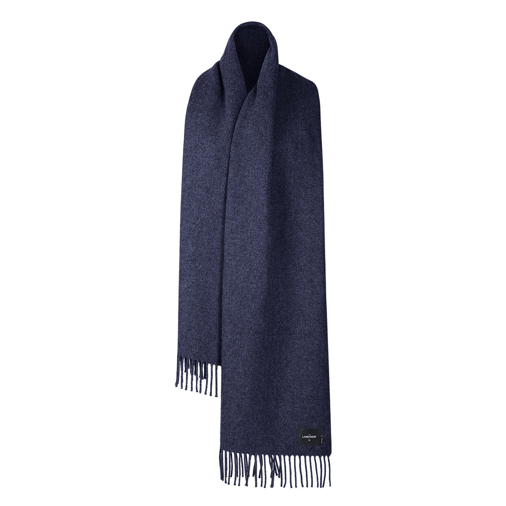 COCOON SCARF IN NAVY BLUE – THE LANDSKEIN